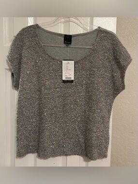 Ella Moss Silver-Gray Sequin Knit Short Sleeve Top